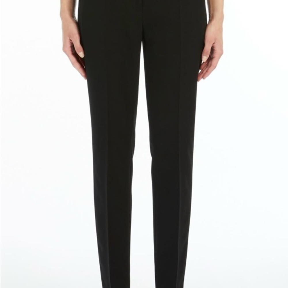 WEEKEND MAX MARA Pleated Black Trousers